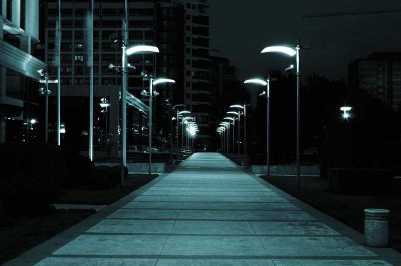 Solar smart lighting on a city promenade
